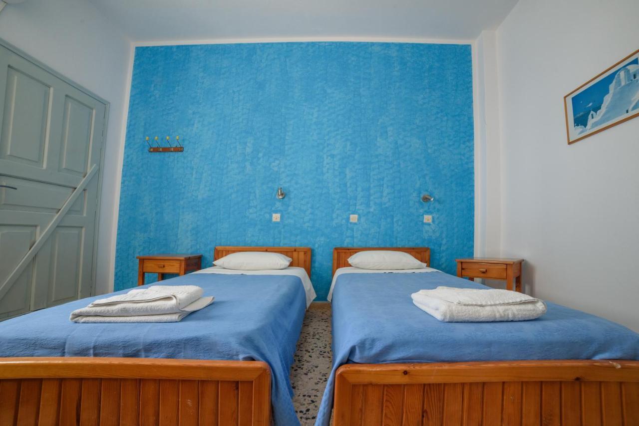 Hotel Dilino à Kamári Extérieur photo