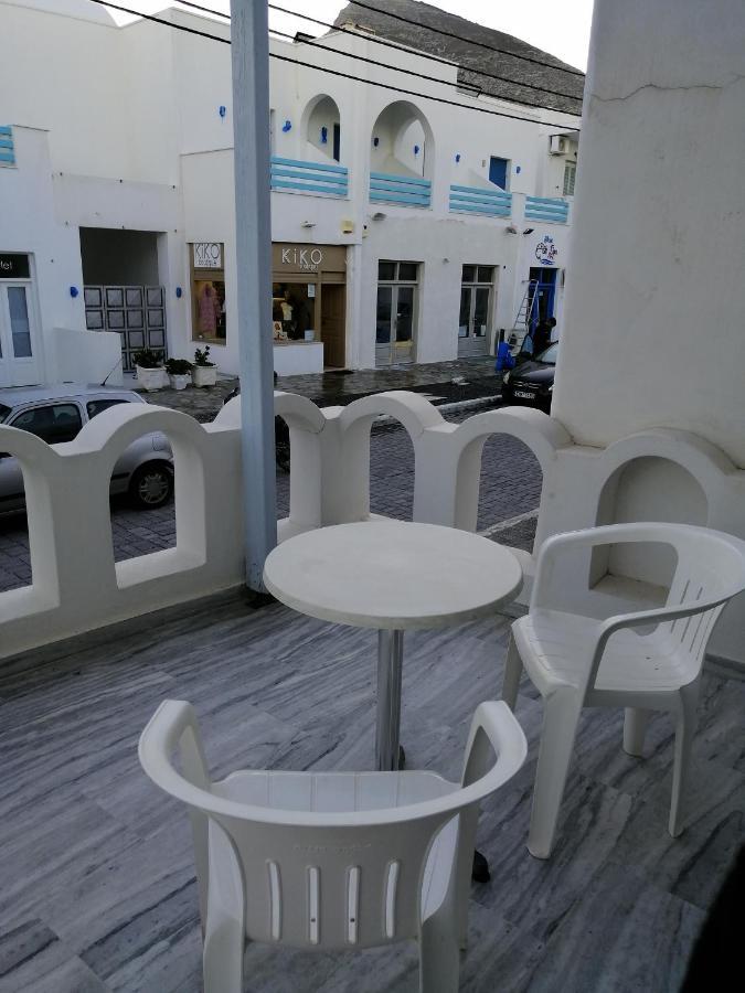 Hotel Dilino à Kamári Extérieur photo