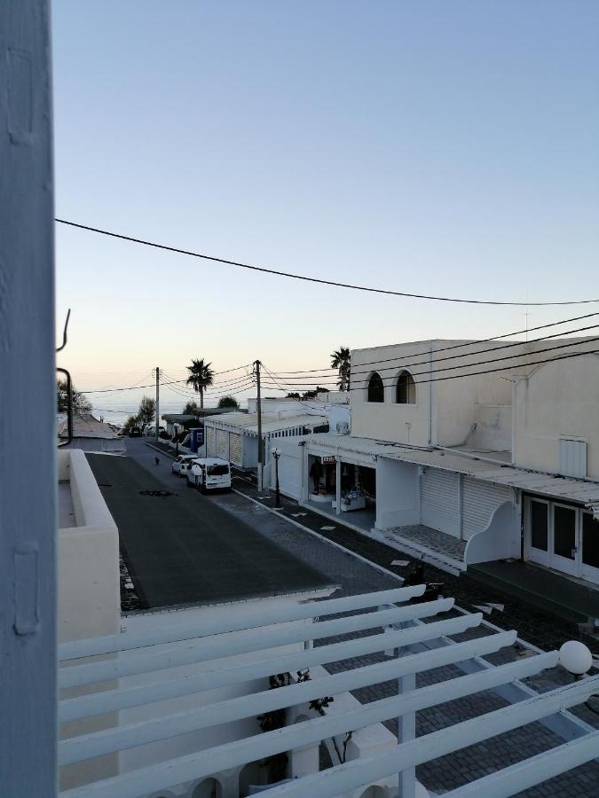 Hotel Dilino à Kamári Extérieur photo