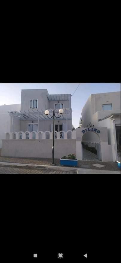Hotel Dilino à Kamári Extérieur photo
