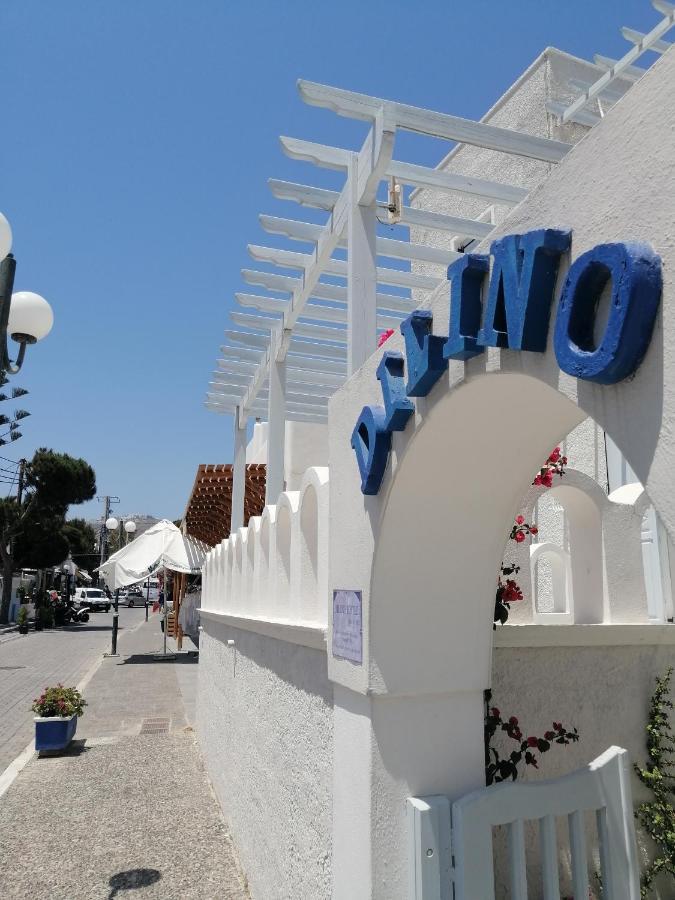 Hotel Dilino à Kamári Extérieur photo