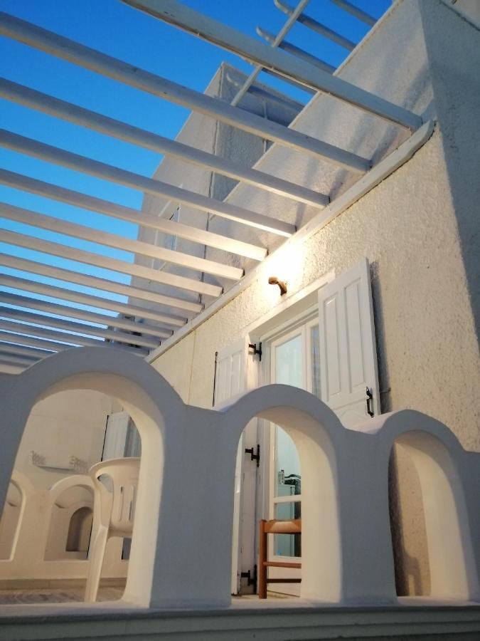 Hotel Dilino à Kamári Extérieur photo