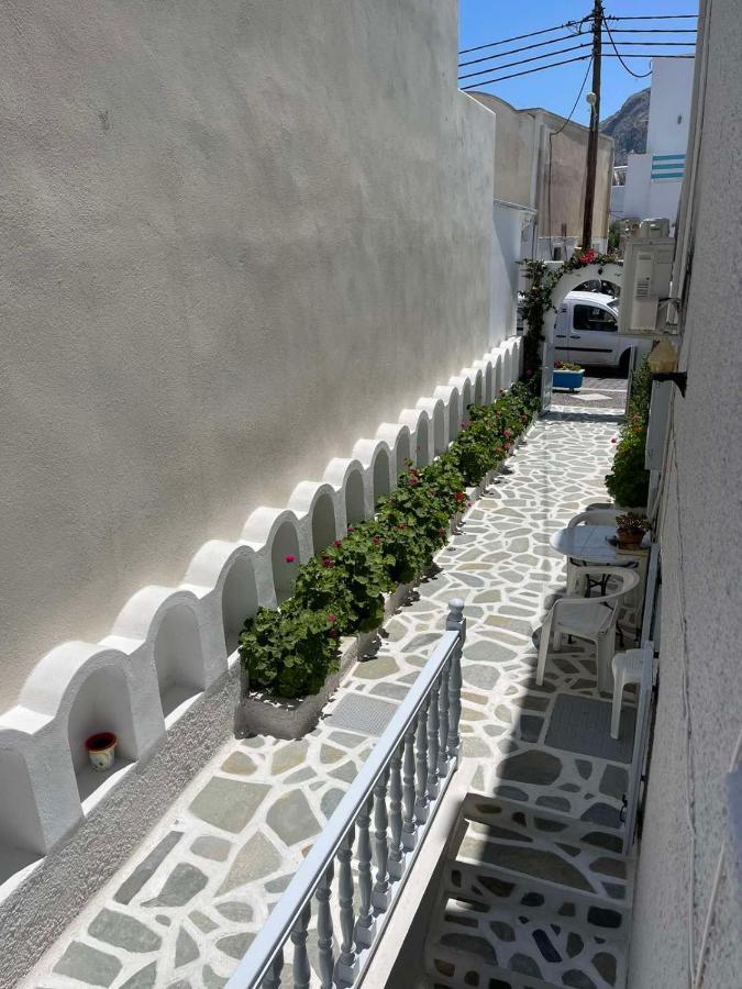 Hotel Dilino à Kamári Extérieur photo