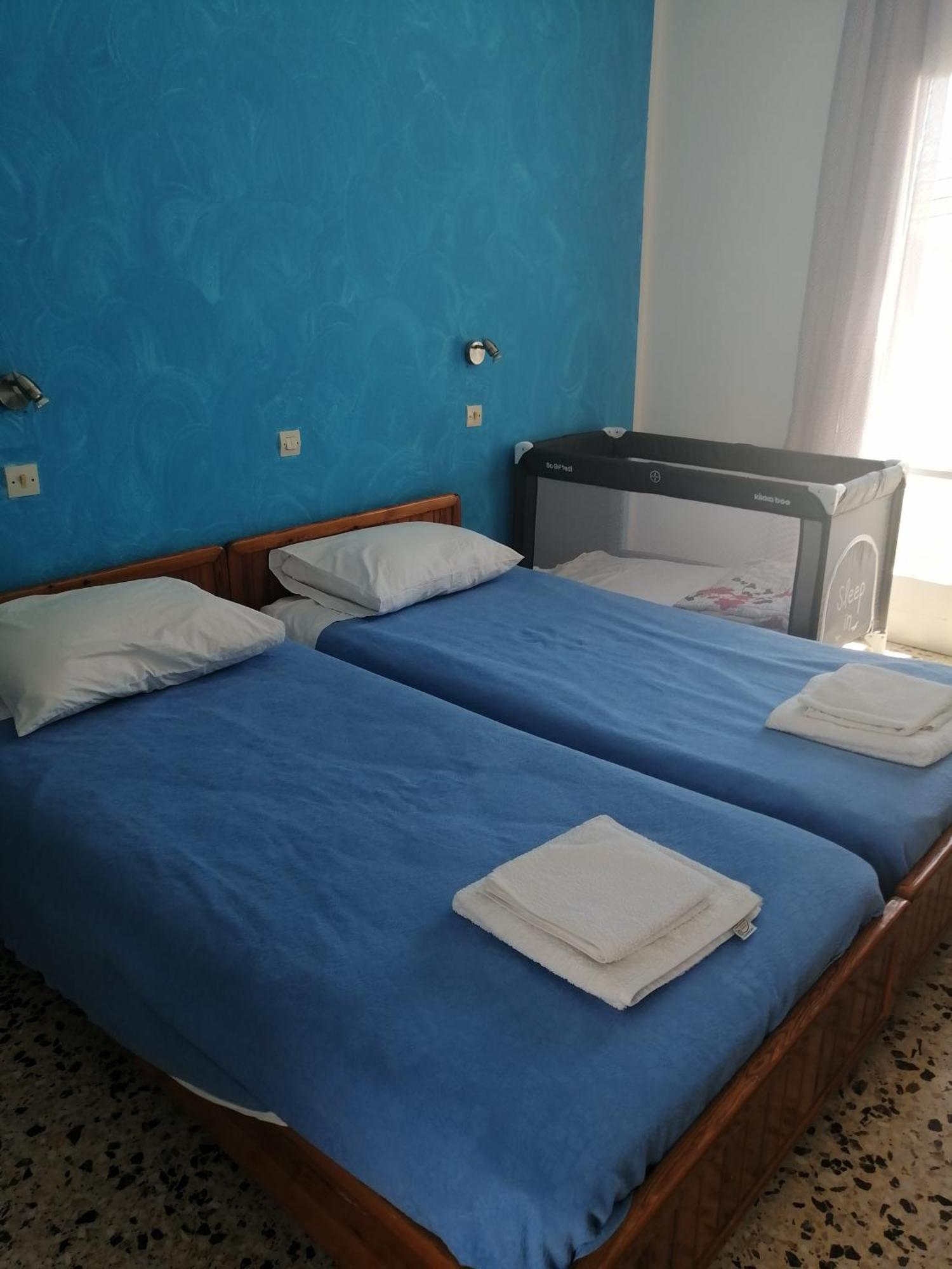 Hotel Dilino à Kamári Chambre photo