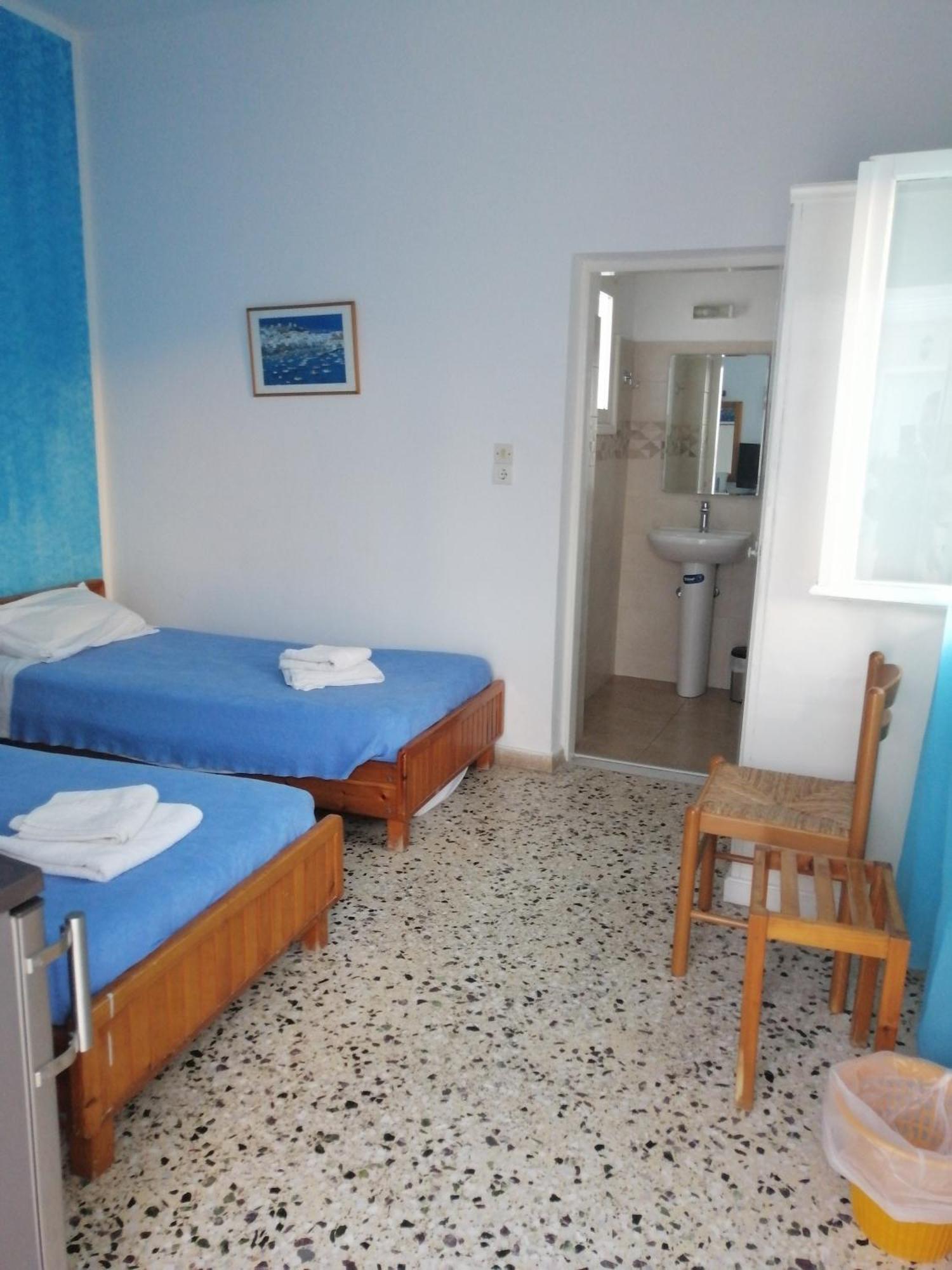 Hotel Dilino à Kamári Chambre photo