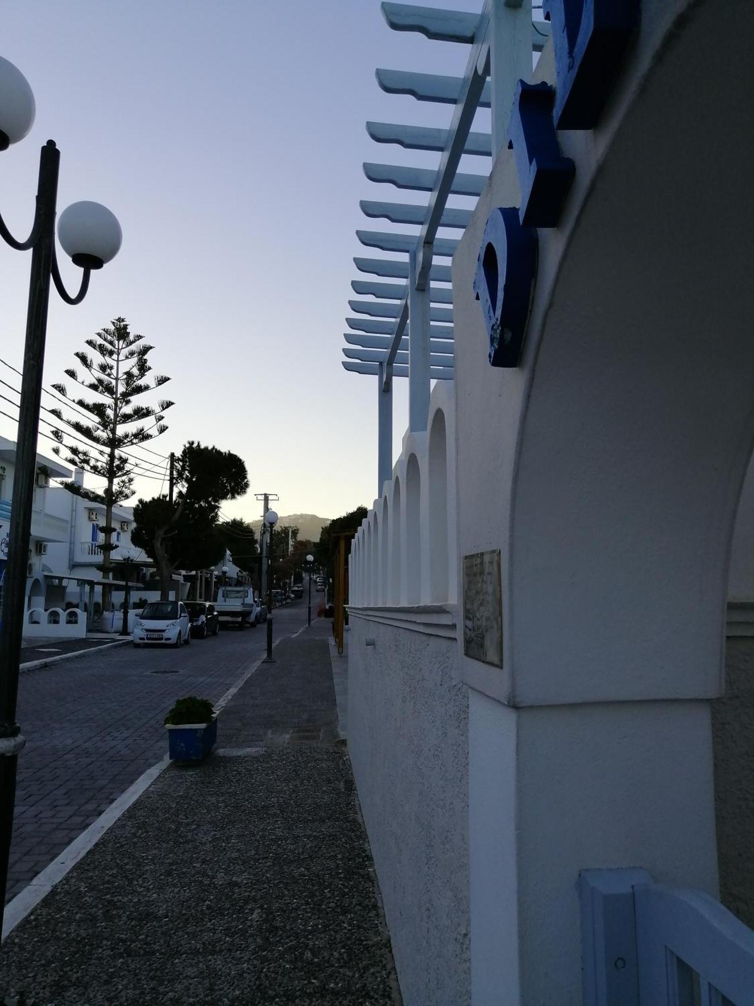 Hotel Dilino à Kamári Chambre photo