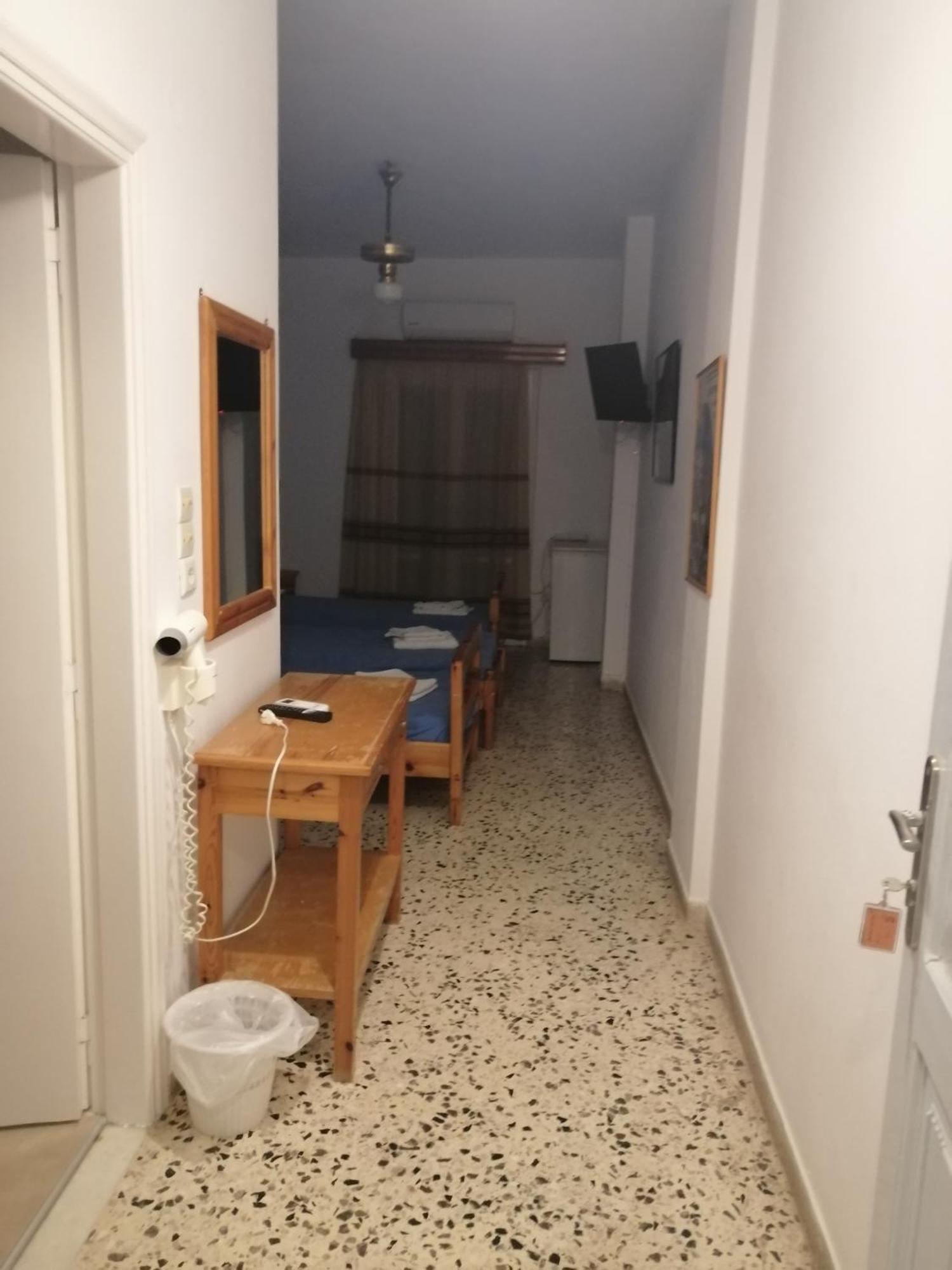 Hotel Dilino à Kamári Chambre photo